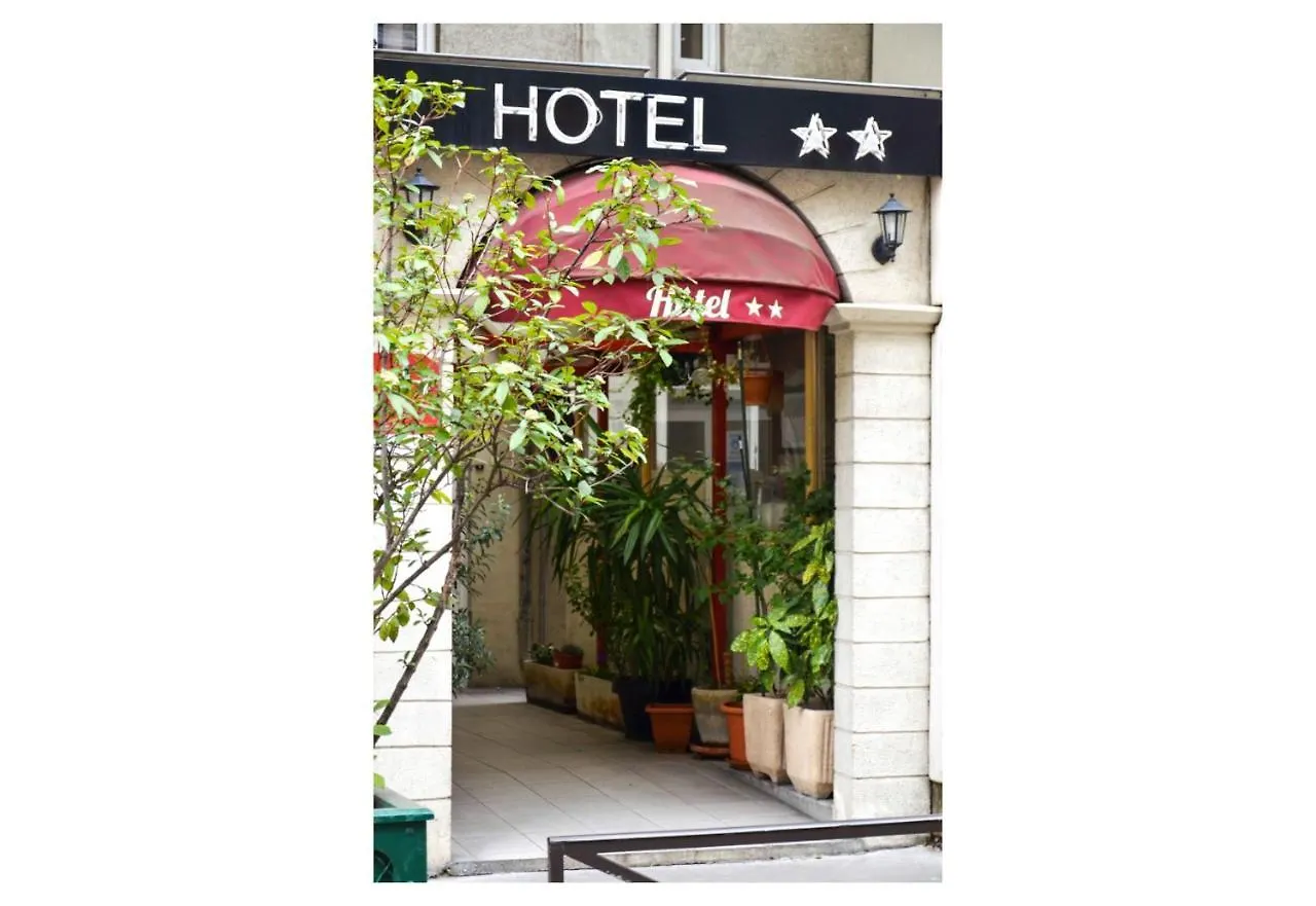 De La Perdrix Rouge Hotel 2*