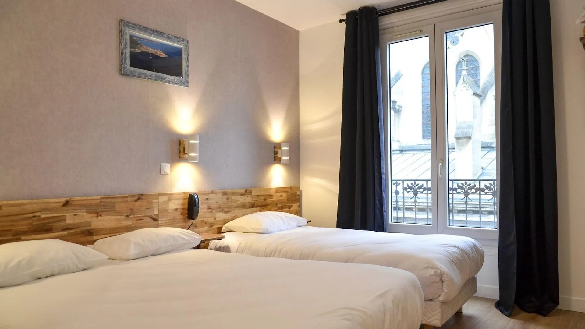 De La Perdrix Rouge Hotel Paris