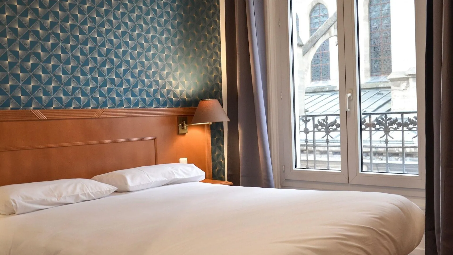 De La Perdrix Rouge Hotel